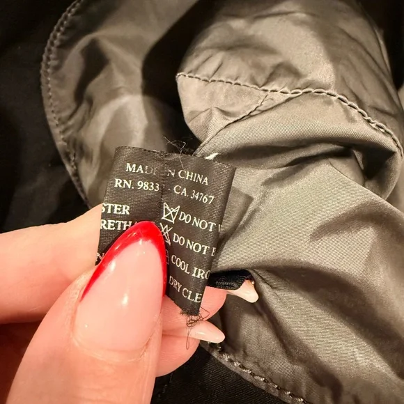 Prada Black Hat with Red Accent display picture 3